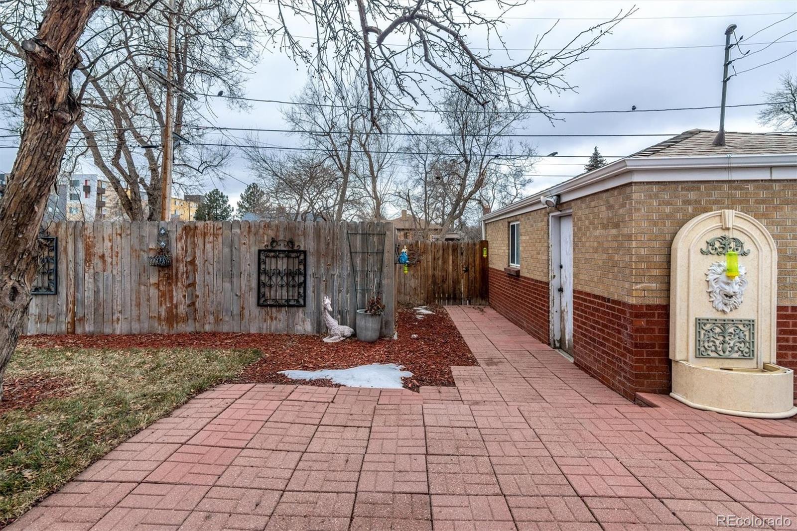 MLS Image #21 for 1555  quebec street,denver, Colorado