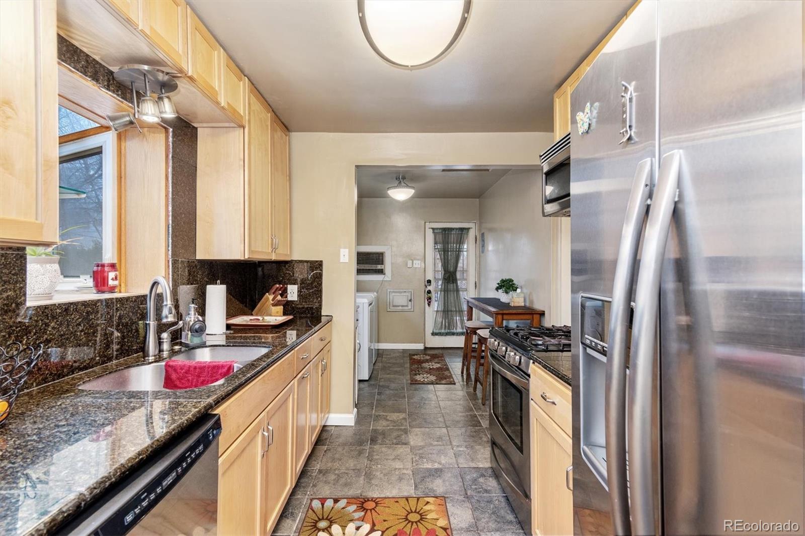 MLS Image #9 for 1555  quebec street,denver, Colorado
