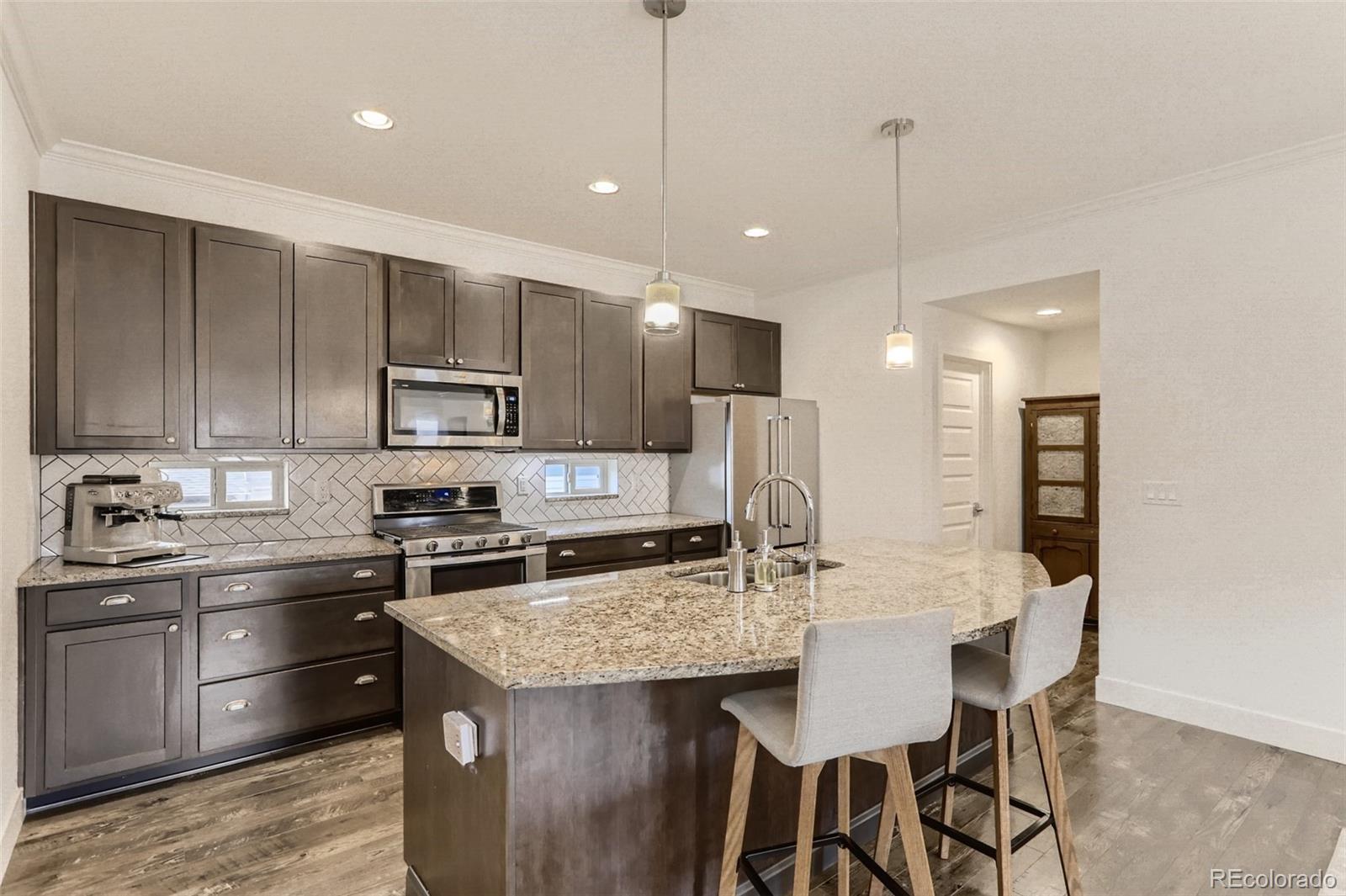 MLS Image #11 for 19548 e sunset circle,centennial, Colorado
