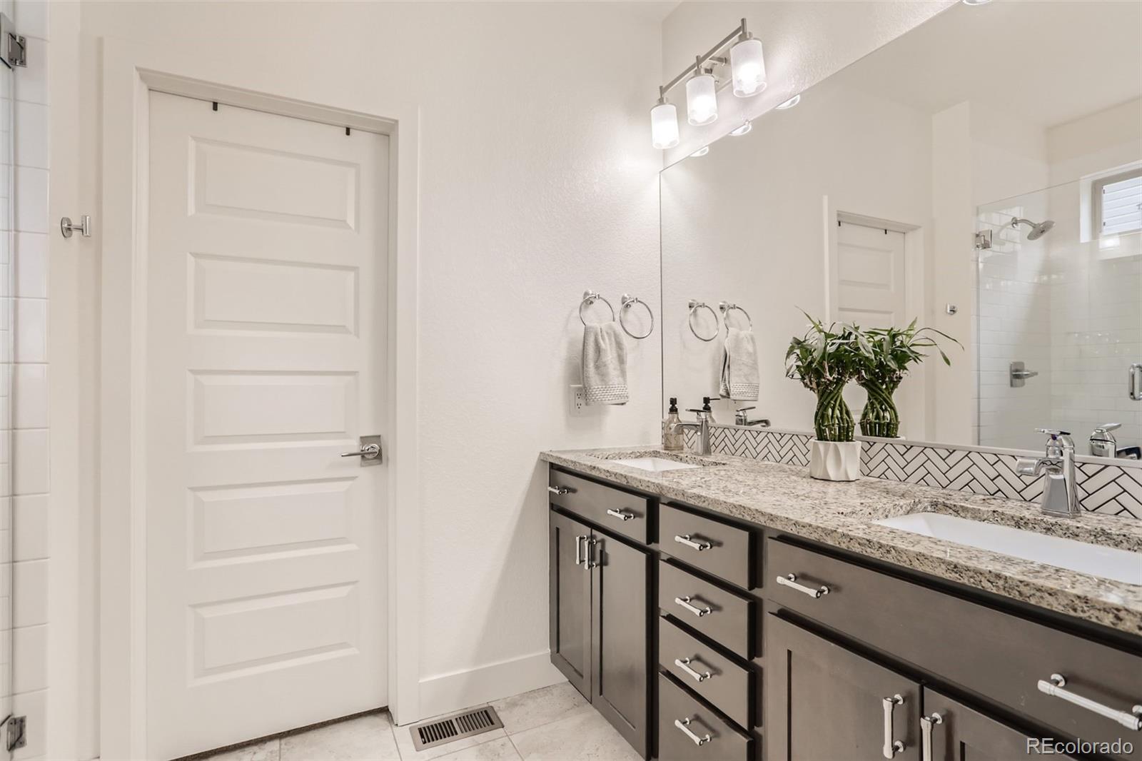 MLS Image #18 for 19548 e sunset circle,centennial, Colorado