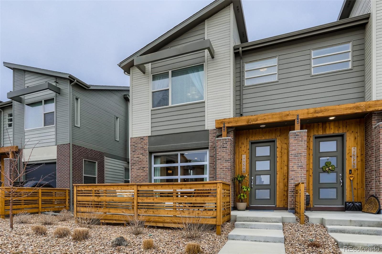 MLS Image #2 for 19548 e sunset circle,centennial, Colorado
