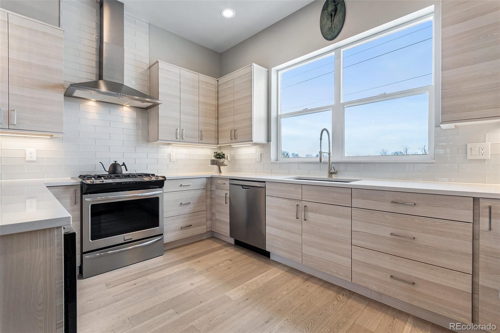MLS Image #19 for 7851 w 51st avenue,arvada, Colorado