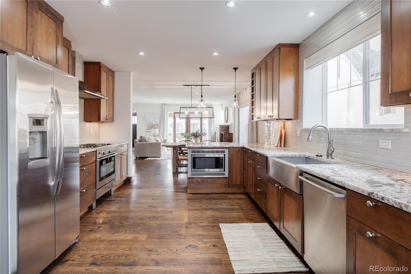 MLS Image #11 for 685 s vine street,denver, Colorado