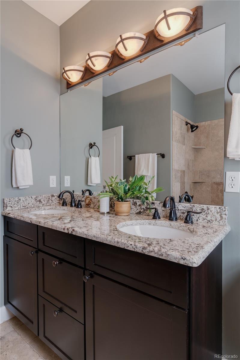 MLS Image #25 for 685 s vine street,denver, Colorado