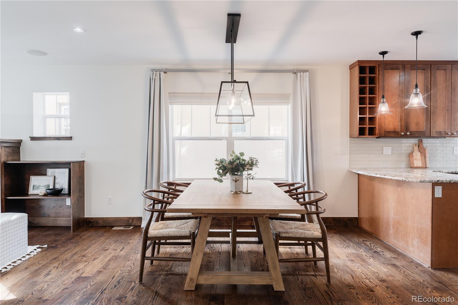MLS Image #7 for 685 s vine street,denver, Colorado