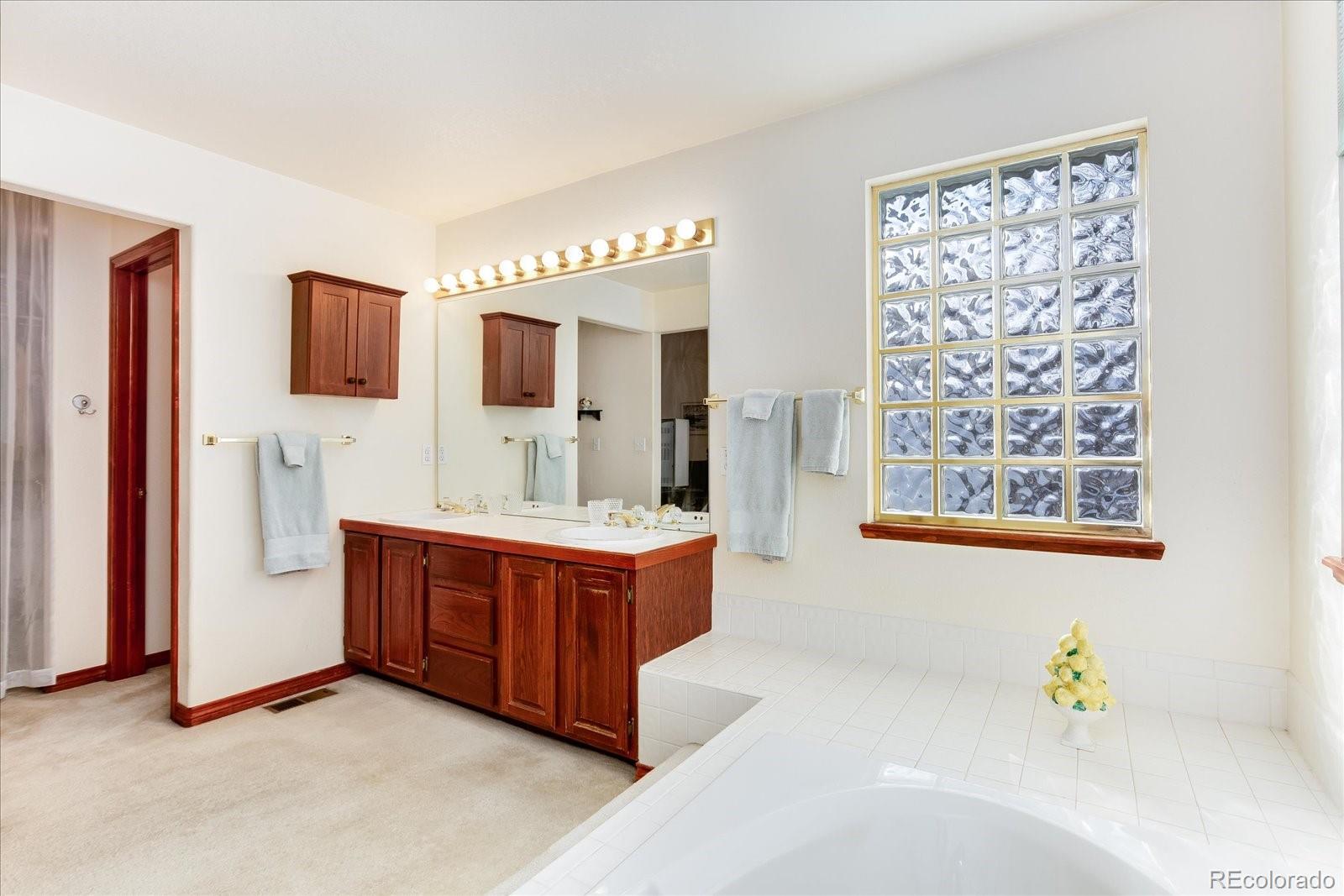 MLS Image #21 for 10737 w peakview drive,littleton, Colorado