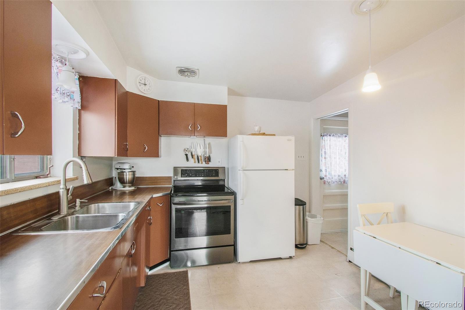 MLS Image #10 for 1531 s leyden street,denver, Colorado