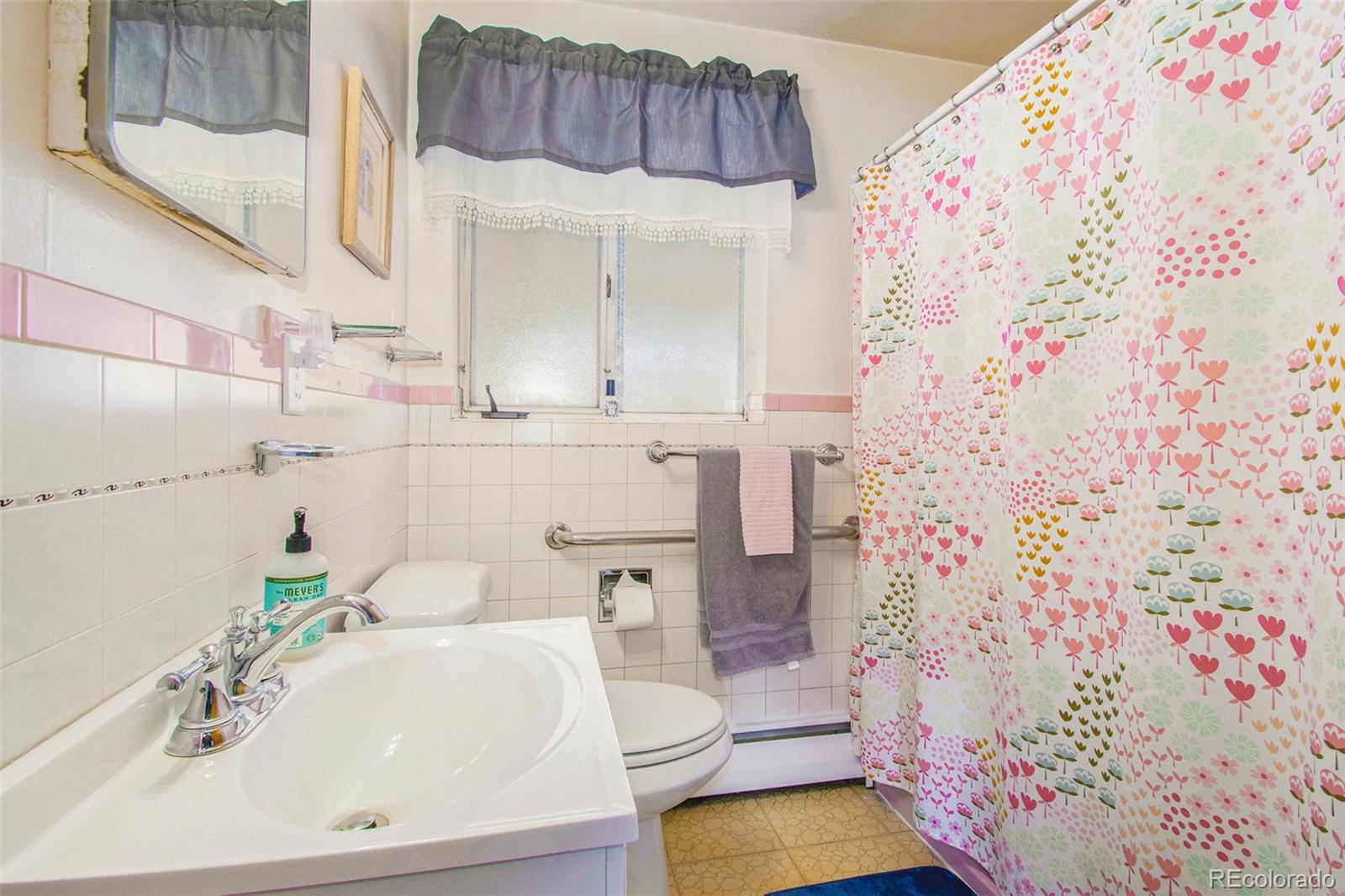 MLS Image #5 for 1531 s leyden street,denver, Colorado