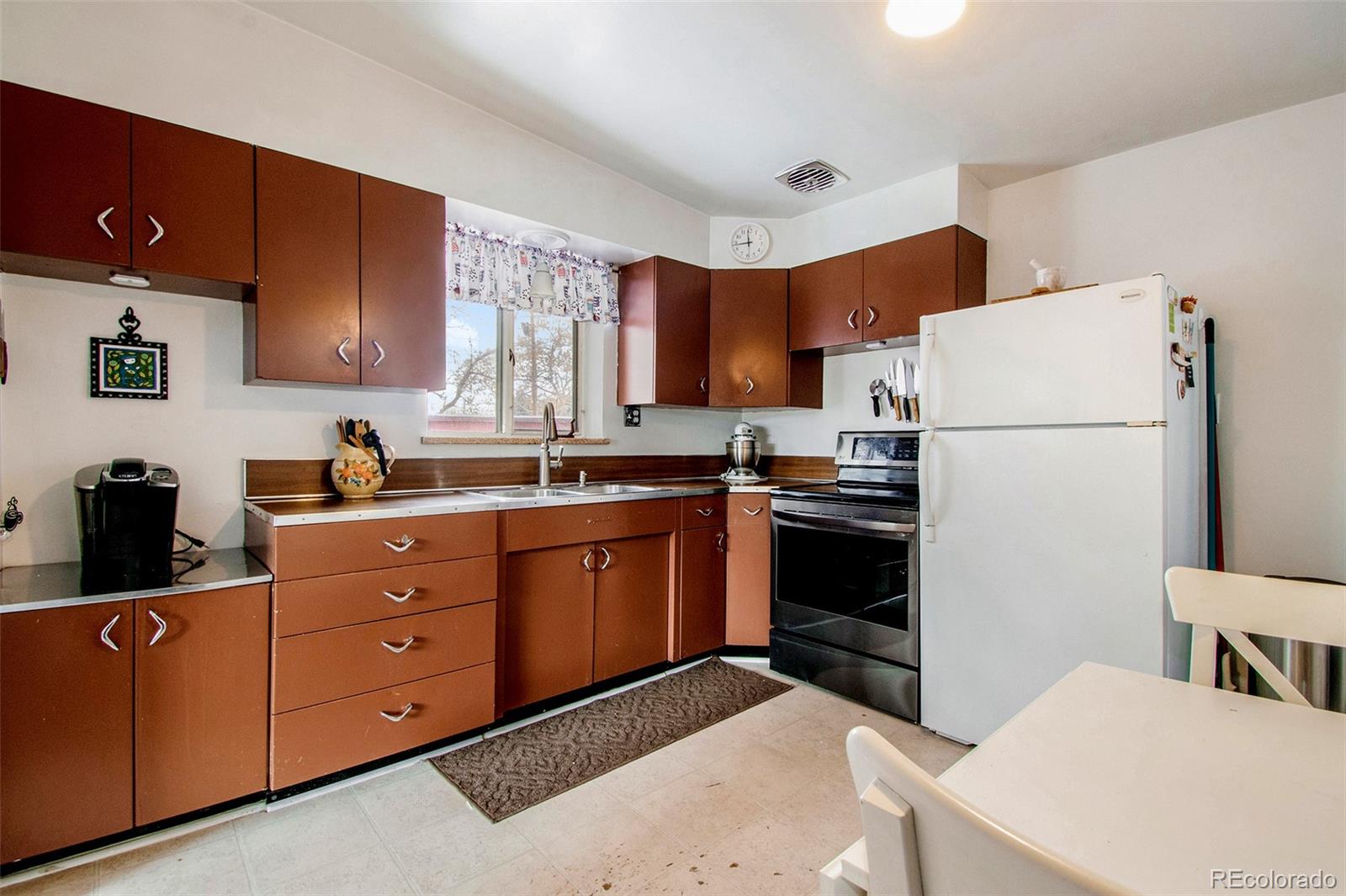 MLS Image #9 for 1531 s leyden street,denver, Colorado