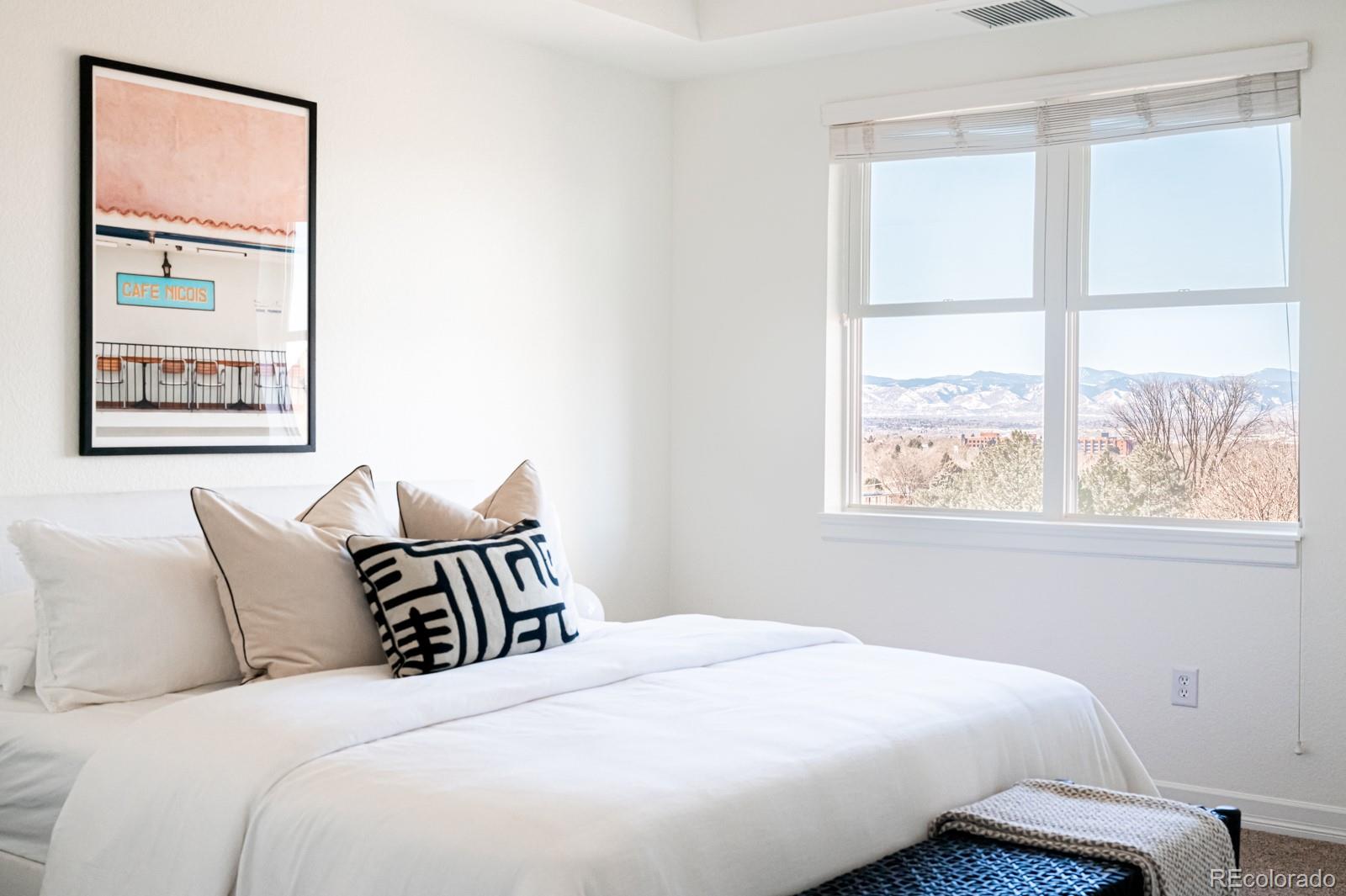 MLS Image #12 for 2200 s university boulevard,denver, Colorado