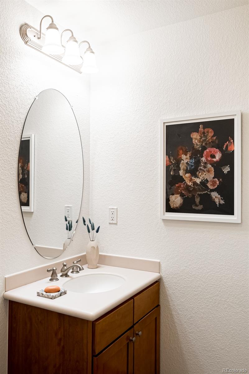 MLS Image #16 for 2200 s university boulevard,denver, Colorado