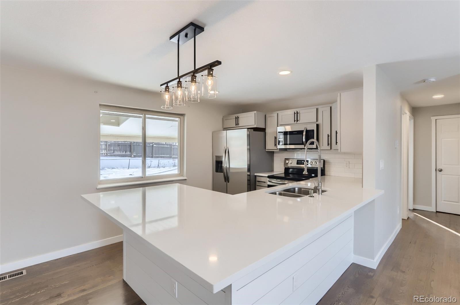 MLS Image #7 for 7562 w 76th avenue,arvada, Colorado