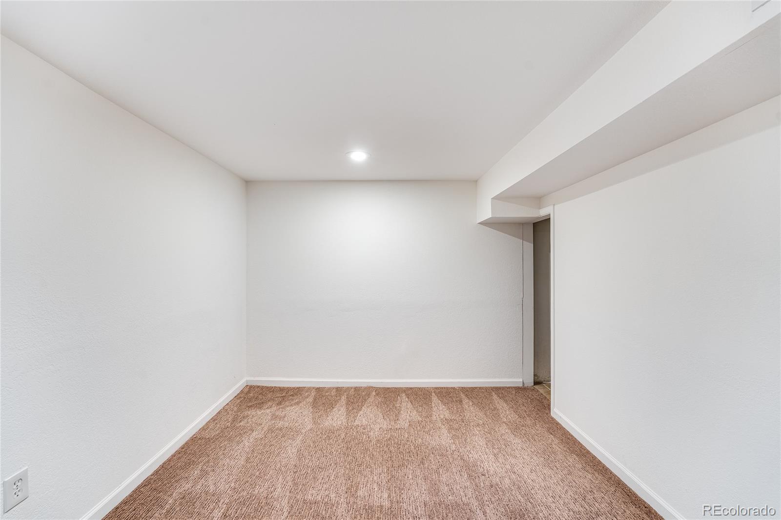 MLS Image #16 for 11221 w 60th avenue,arvada, Colorado