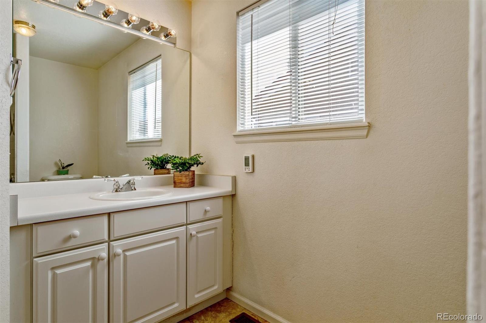MLS Image #18 for 1529  laurenwood way,highlands ranch, Colorado