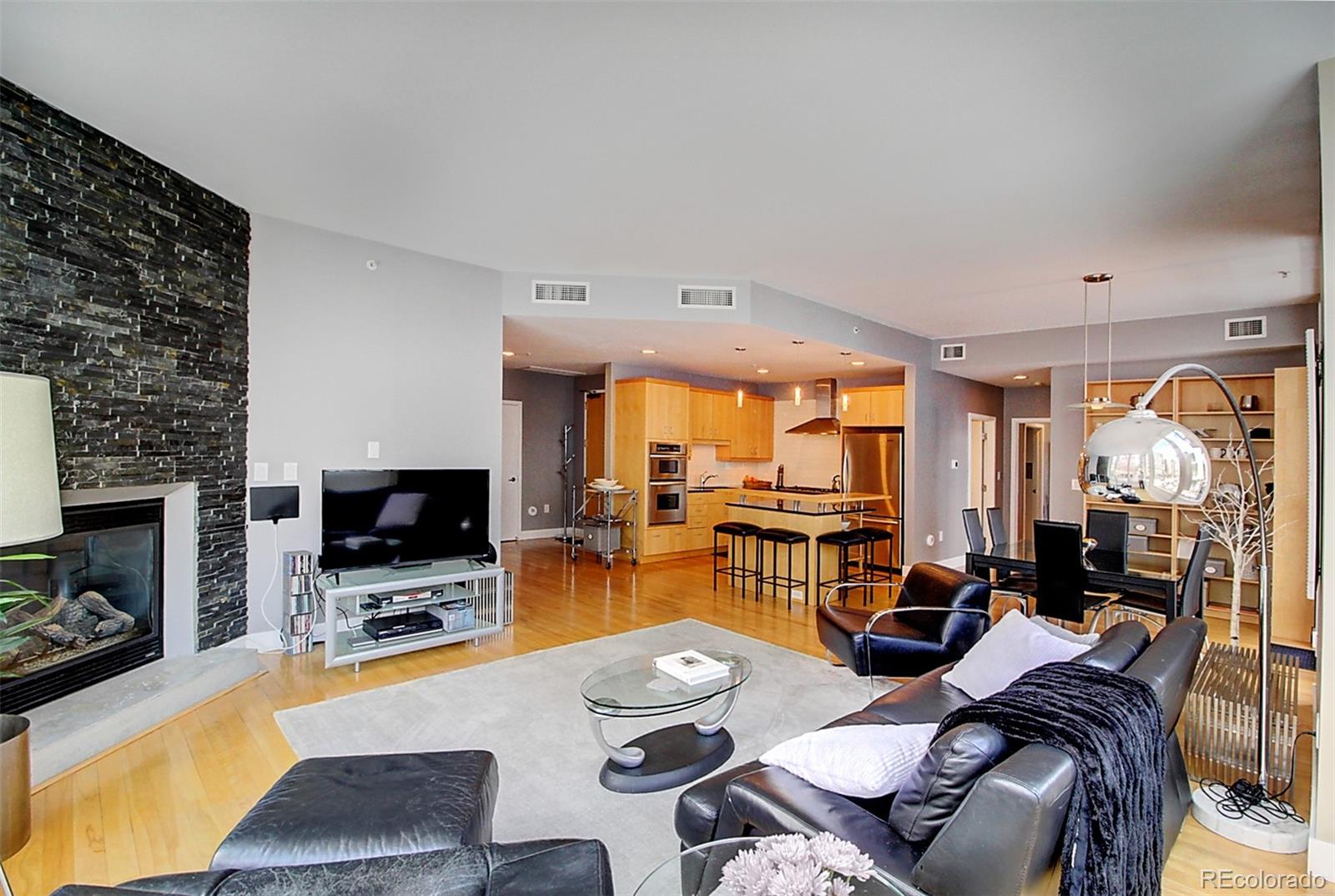 MLS Image #5 for 1401  delgany street,denver, Colorado