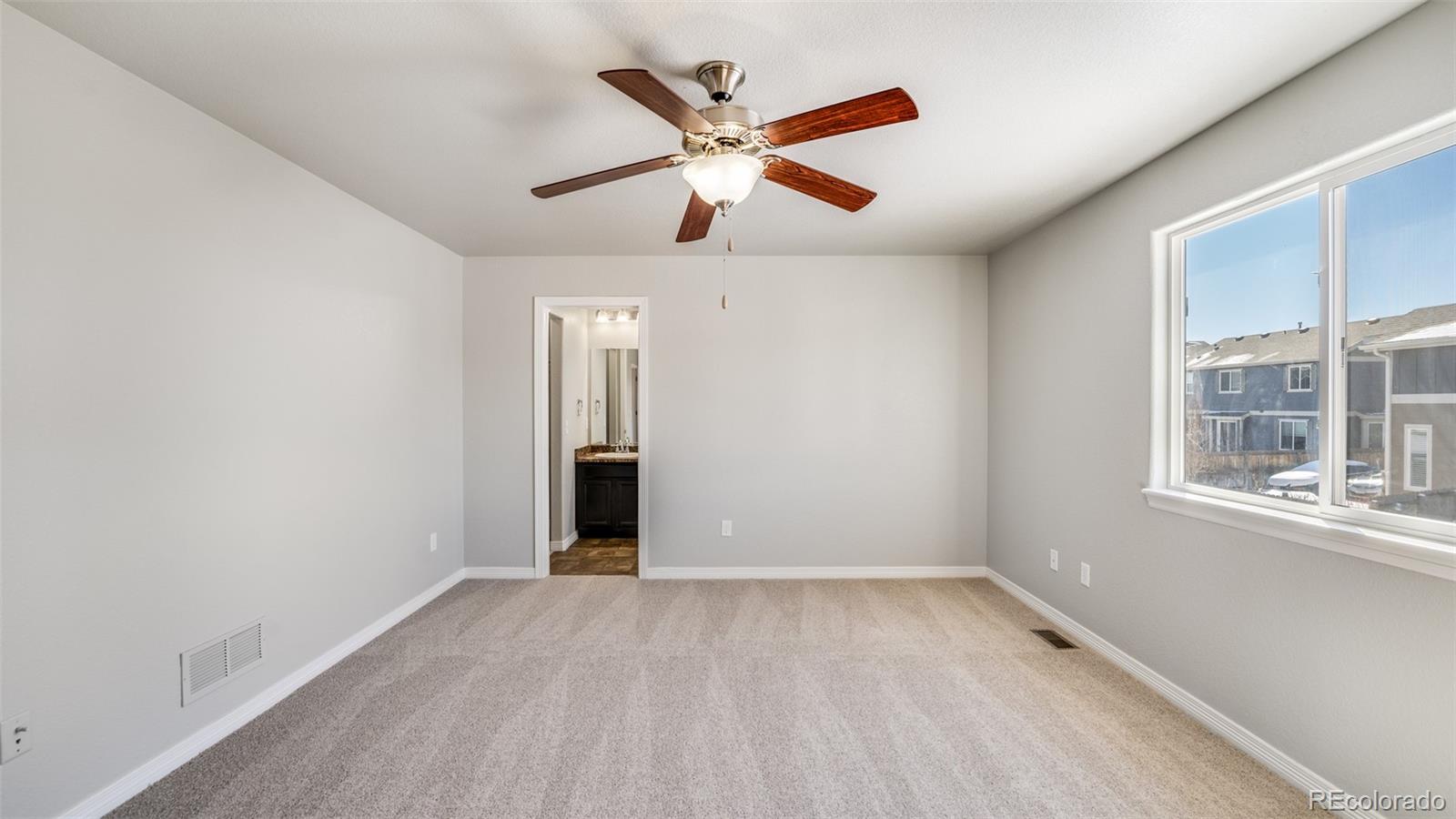MLS Image #11 for 11204  eagle creek circle,commerce city, Colorado