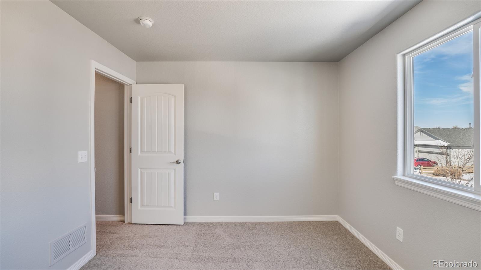MLS Image #16 for 11204  eagle creek circle,commerce city, Colorado