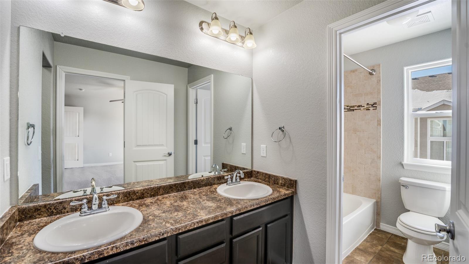 MLS Image #4 for 11204  eagle creek circle,commerce city, Colorado
