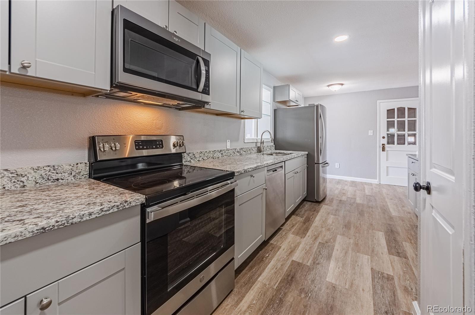 MLS Image #10 for 1010 w zang street,golden, Colorado