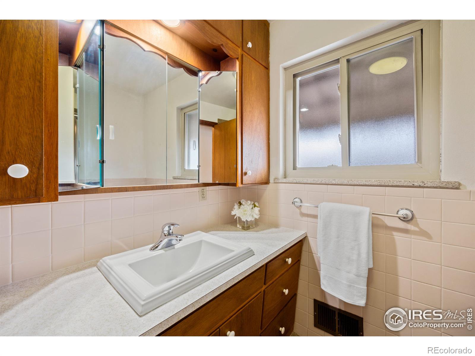 MLS Image #11 for 2435 w 13th street,greeley, Colorado