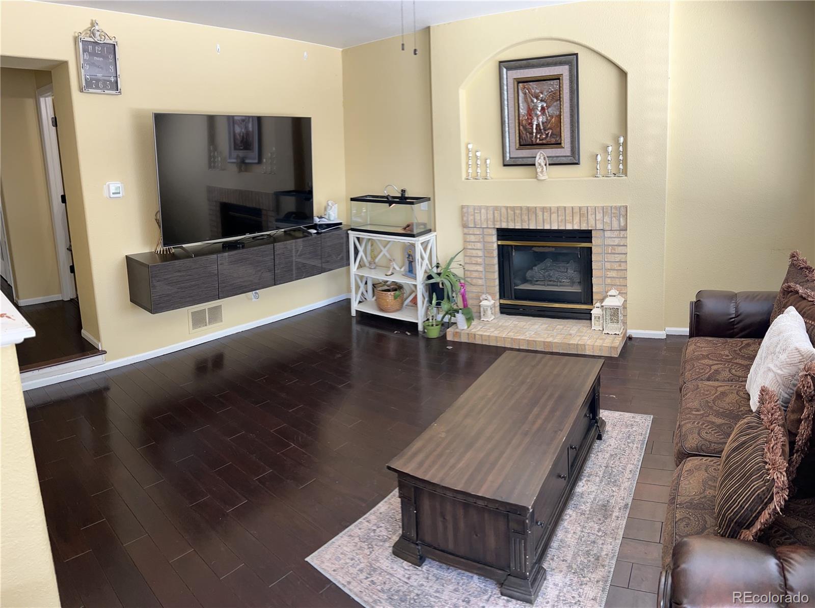 MLS Image #11 for 2352 s zeno street,aurora, Colorado