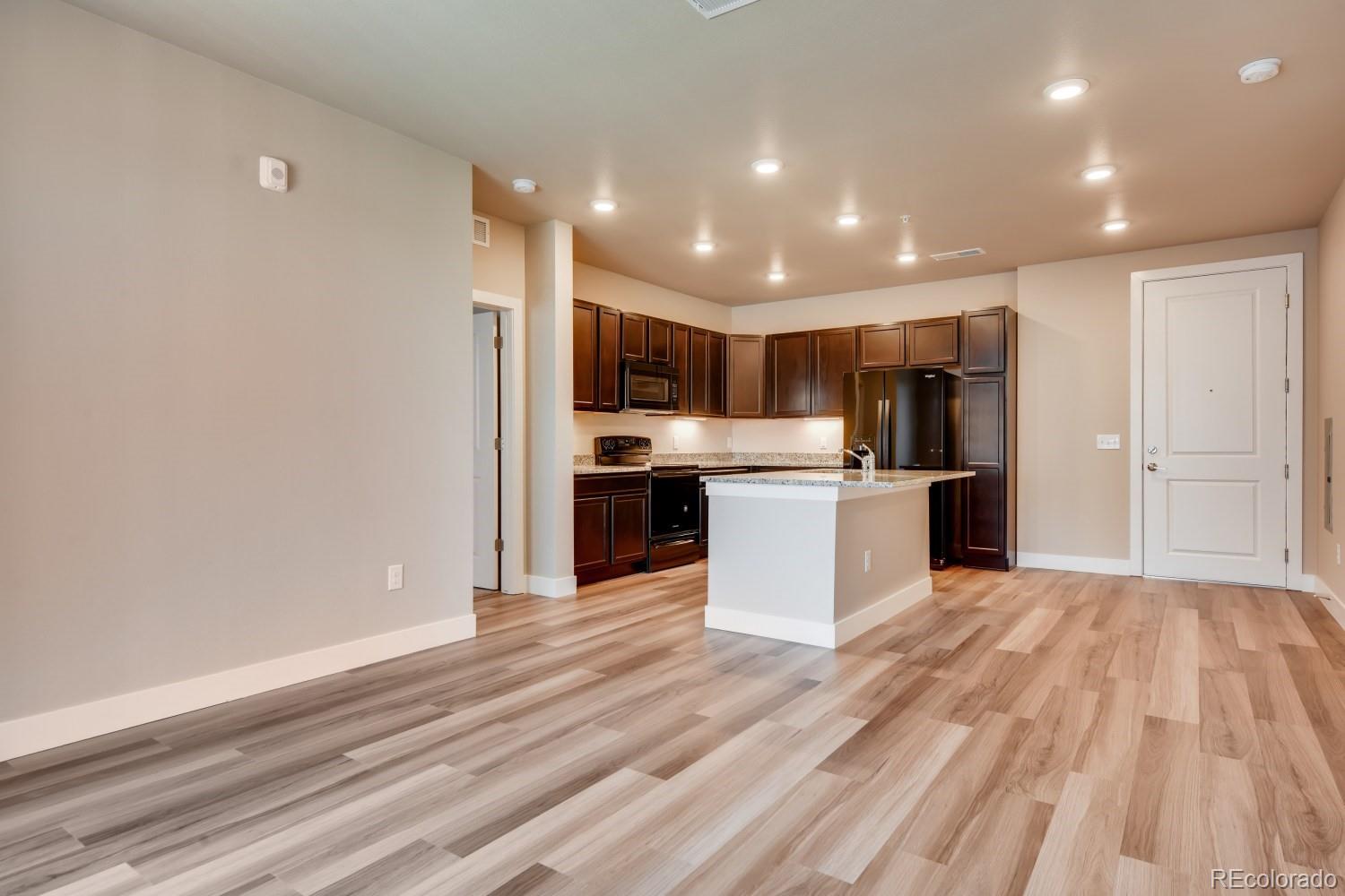 MLS Image #4 for 14331 e tennessee avenue,aurora, Colorado