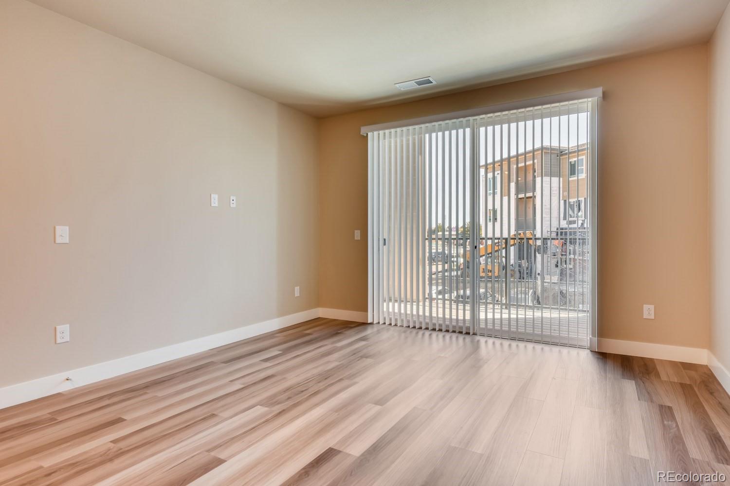 MLS Image #5 for 14331 e tennessee avenue,aurora, Colorado