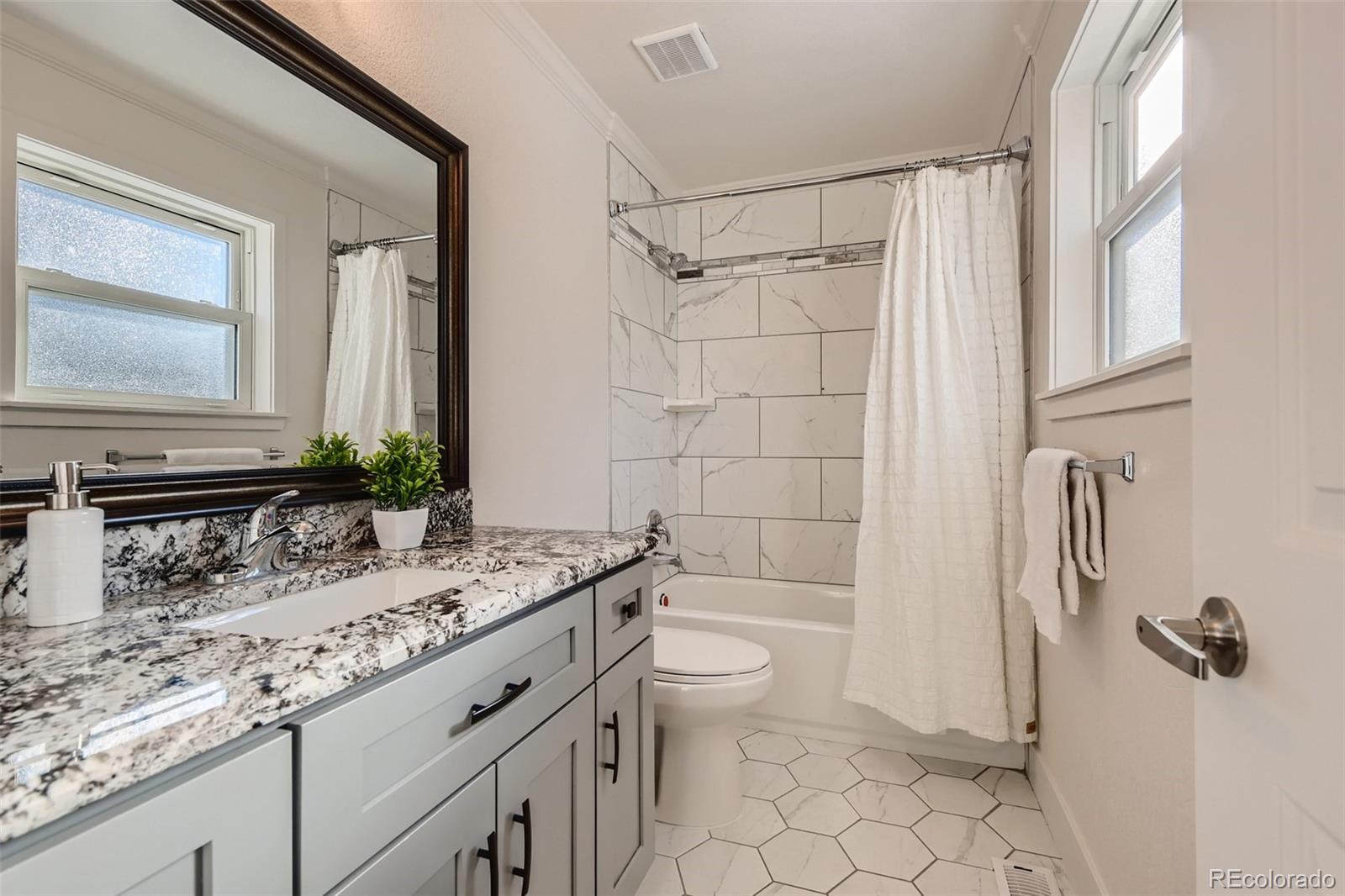 MLS Image #15 for 18854 e cornell avenue,aurora, Colorado