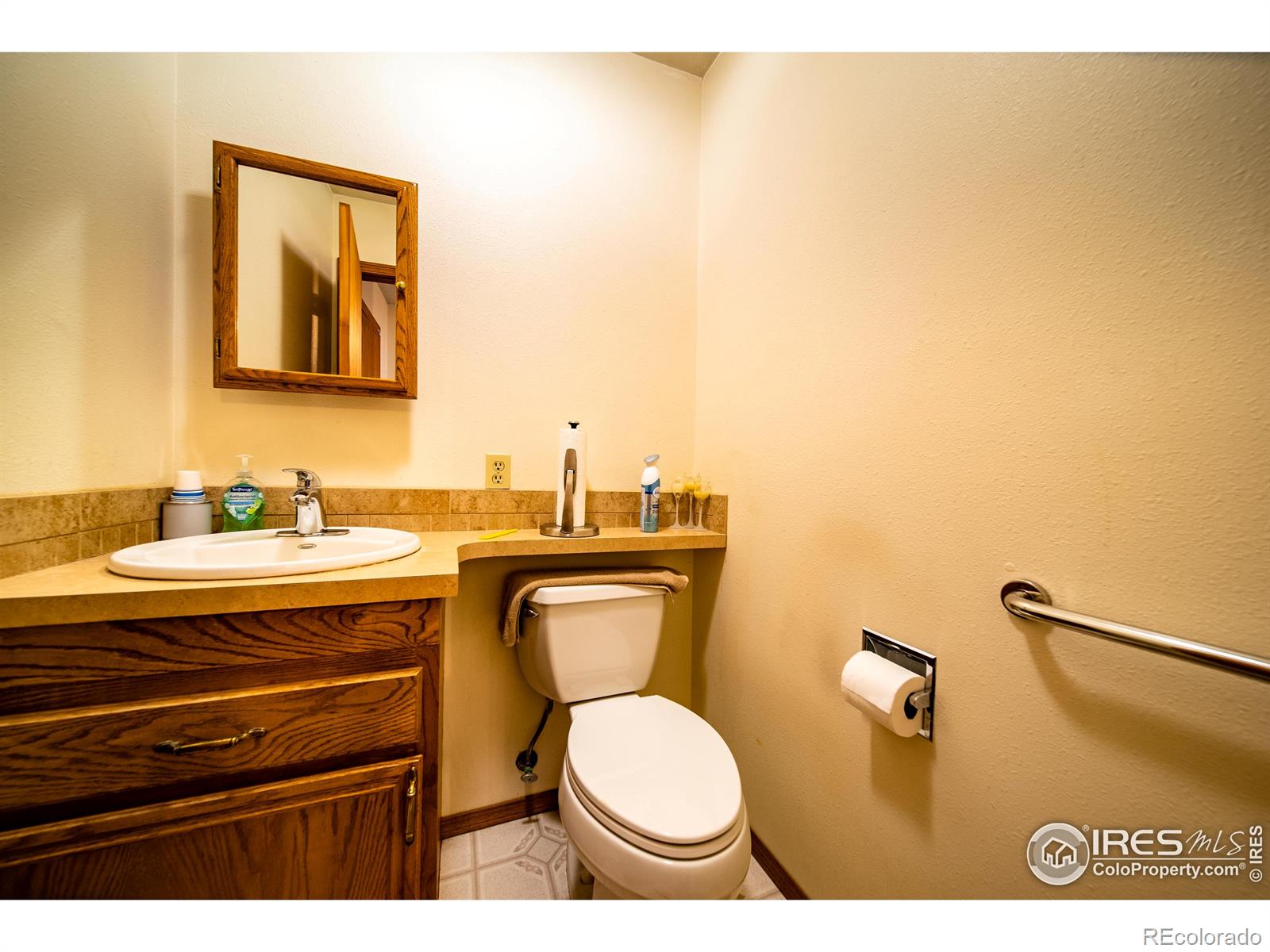 MLS Image #8 for 801  grand avenue,akron, Colorado