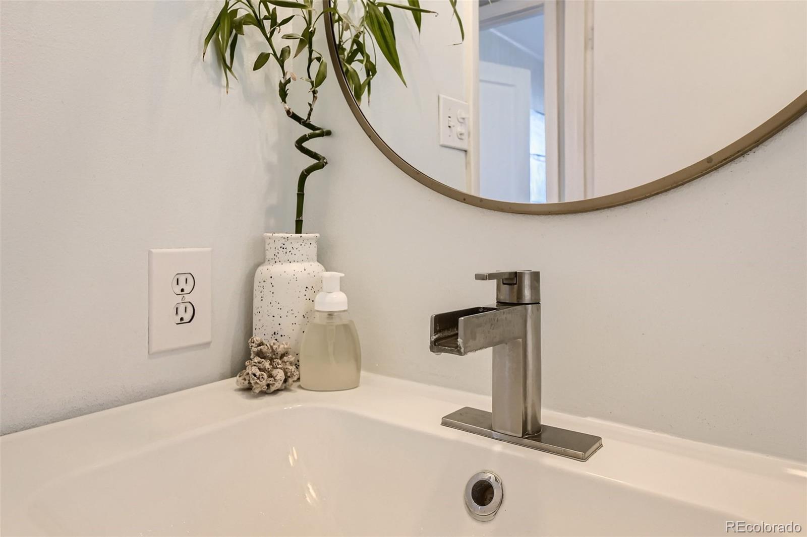MLS Image #17 for 2155 s hooker way,denver, Colorado