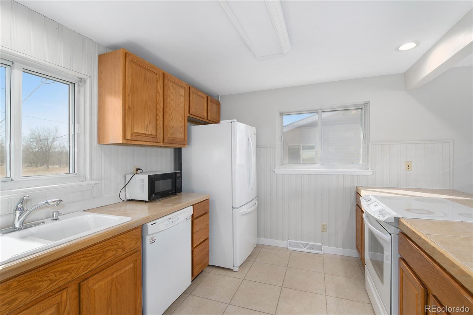 MLS Image #4 for 12304 e park lane drive,aurora, Colorado