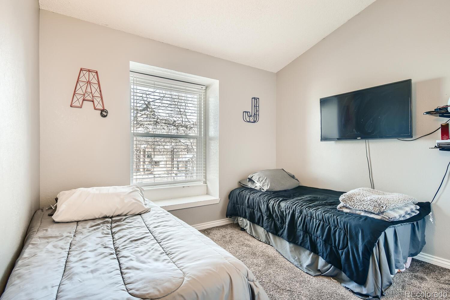MLS Image #17 for 2469  devonshire court,denver, Colorado