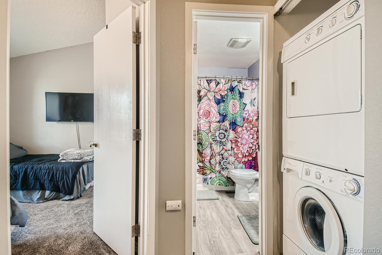 MLS Image #20 for 2469  devonshire court,denver, Colorado