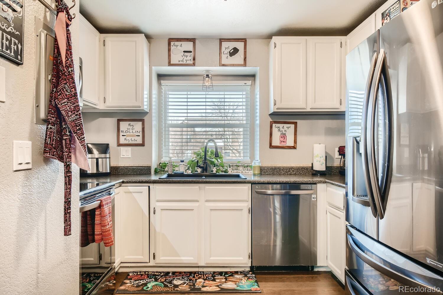 MLS Image #8 for 2469  devonshire court,denver, Colorado