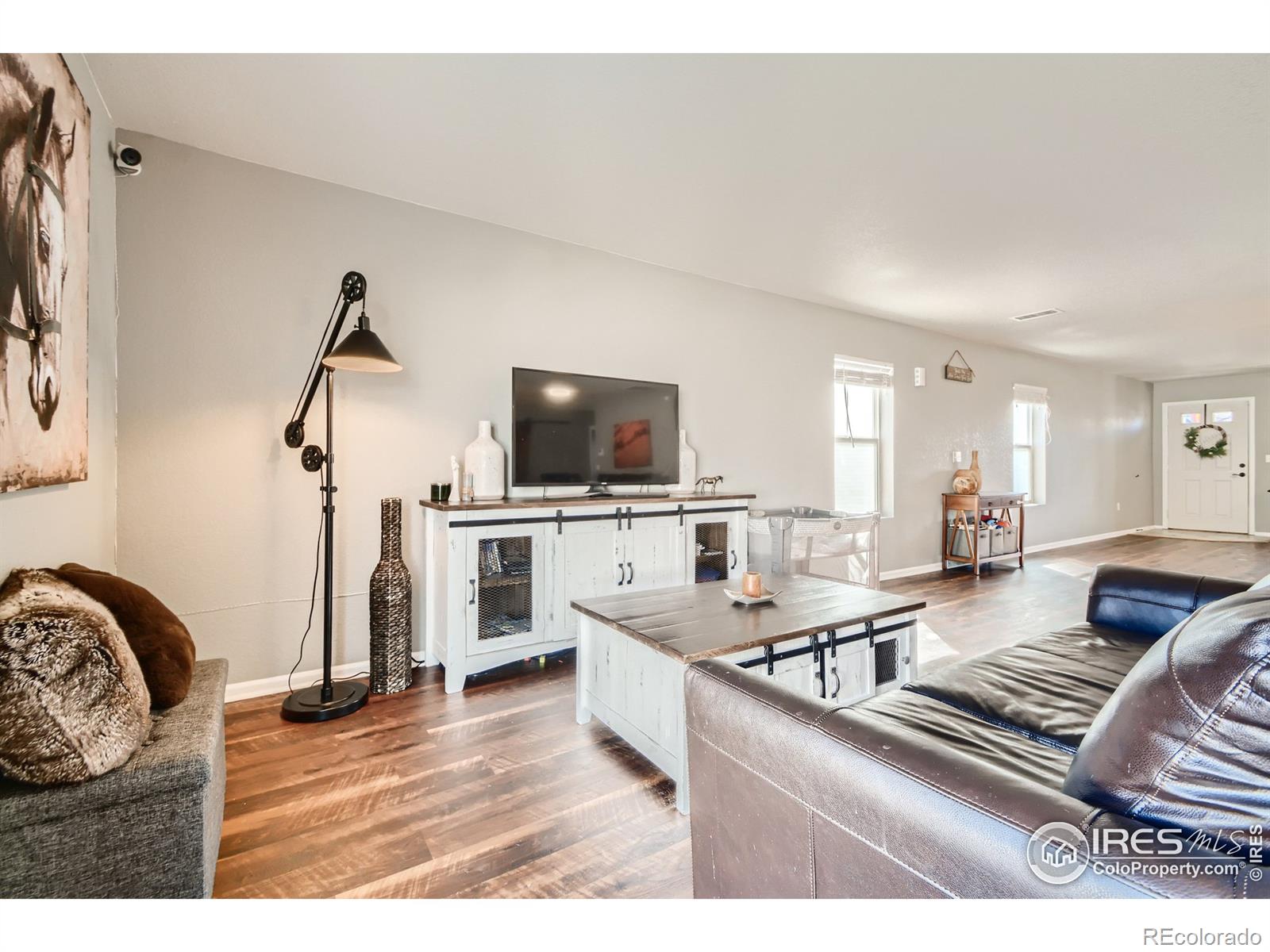 MLS Image #6 for 5588  jebel court,denver, Colorado