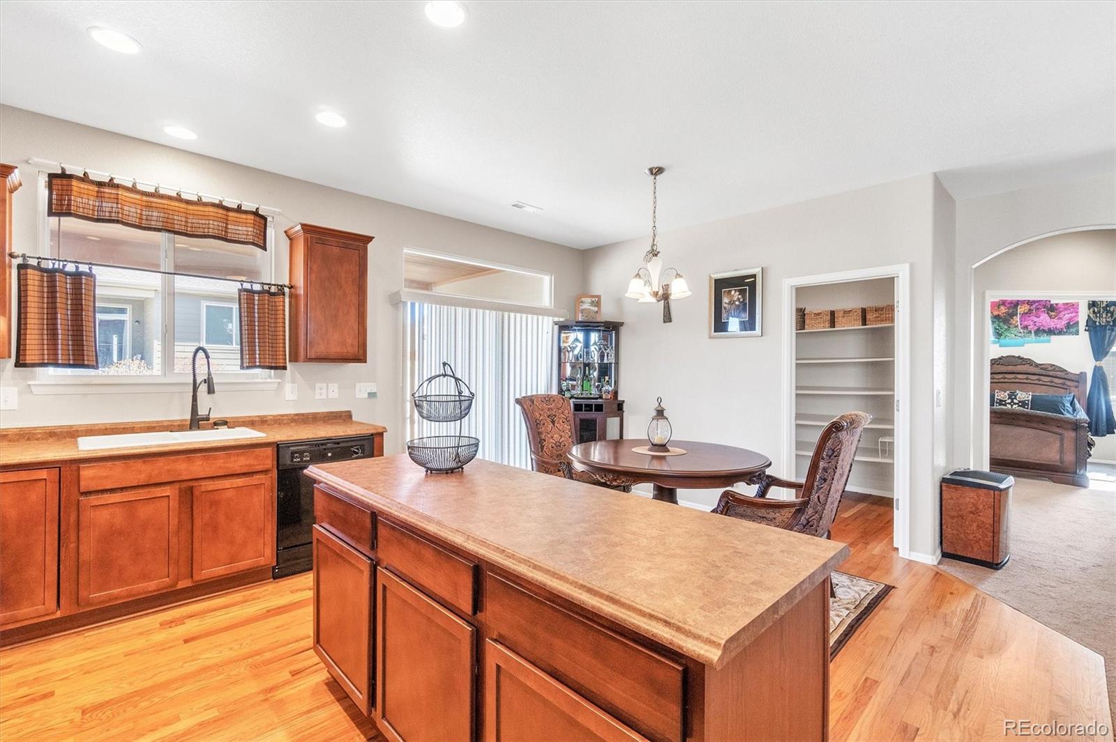MLS Image #12 for 12340  syracuse street,thornton, Colorado