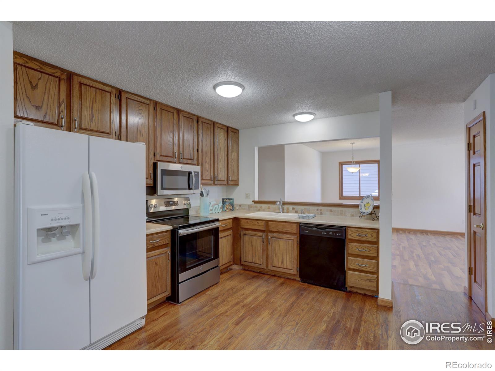 MLS Image #6 for 2401  34th avenue,greeley, Colorado