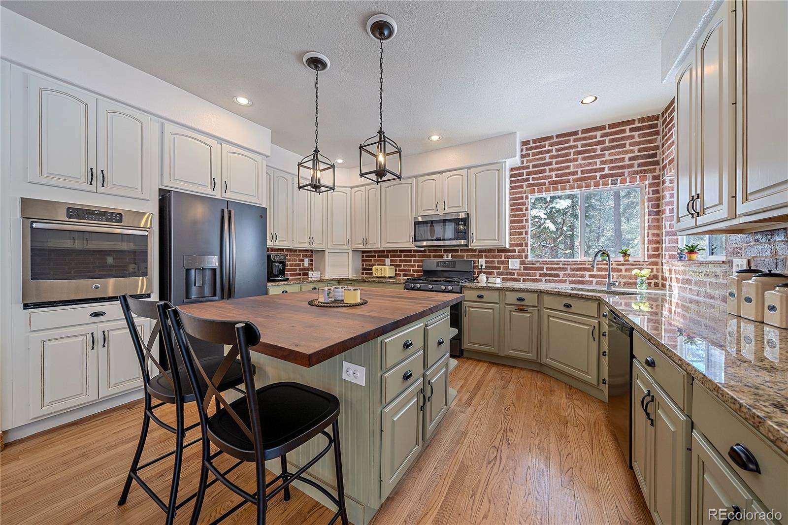 MLS Image #6 for 1522  old sequoia court,franktown, Colorado