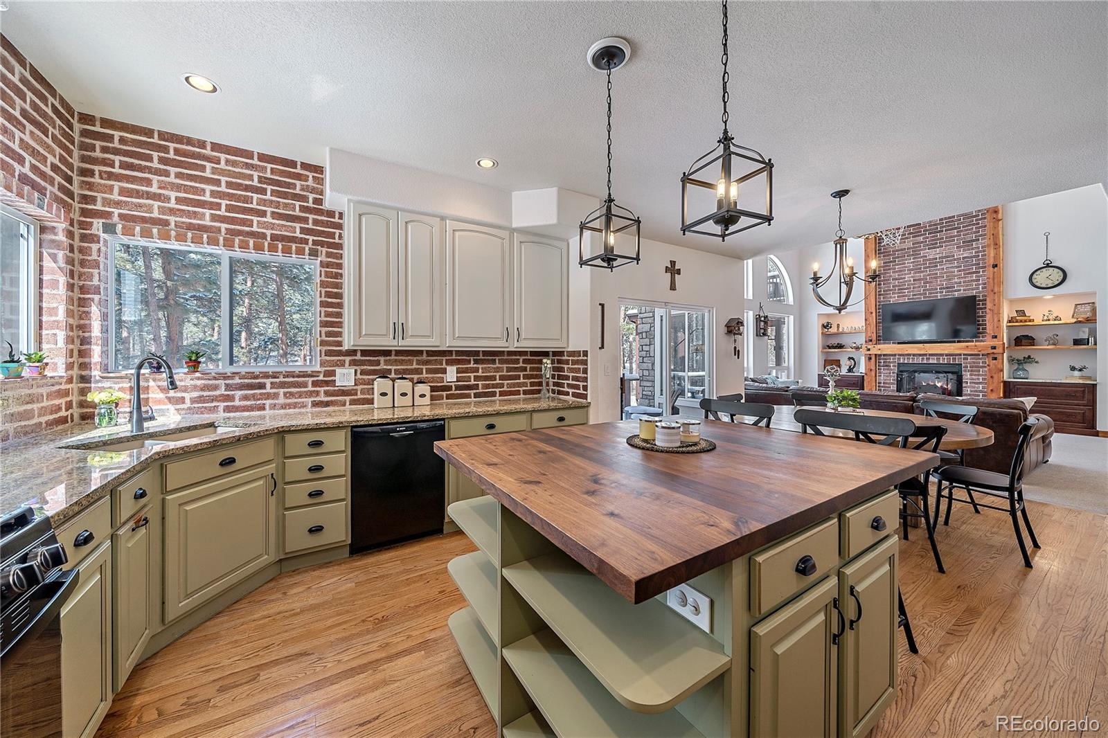 MLS Image #7 for 1522  old sequoia court,franktown, Colorado