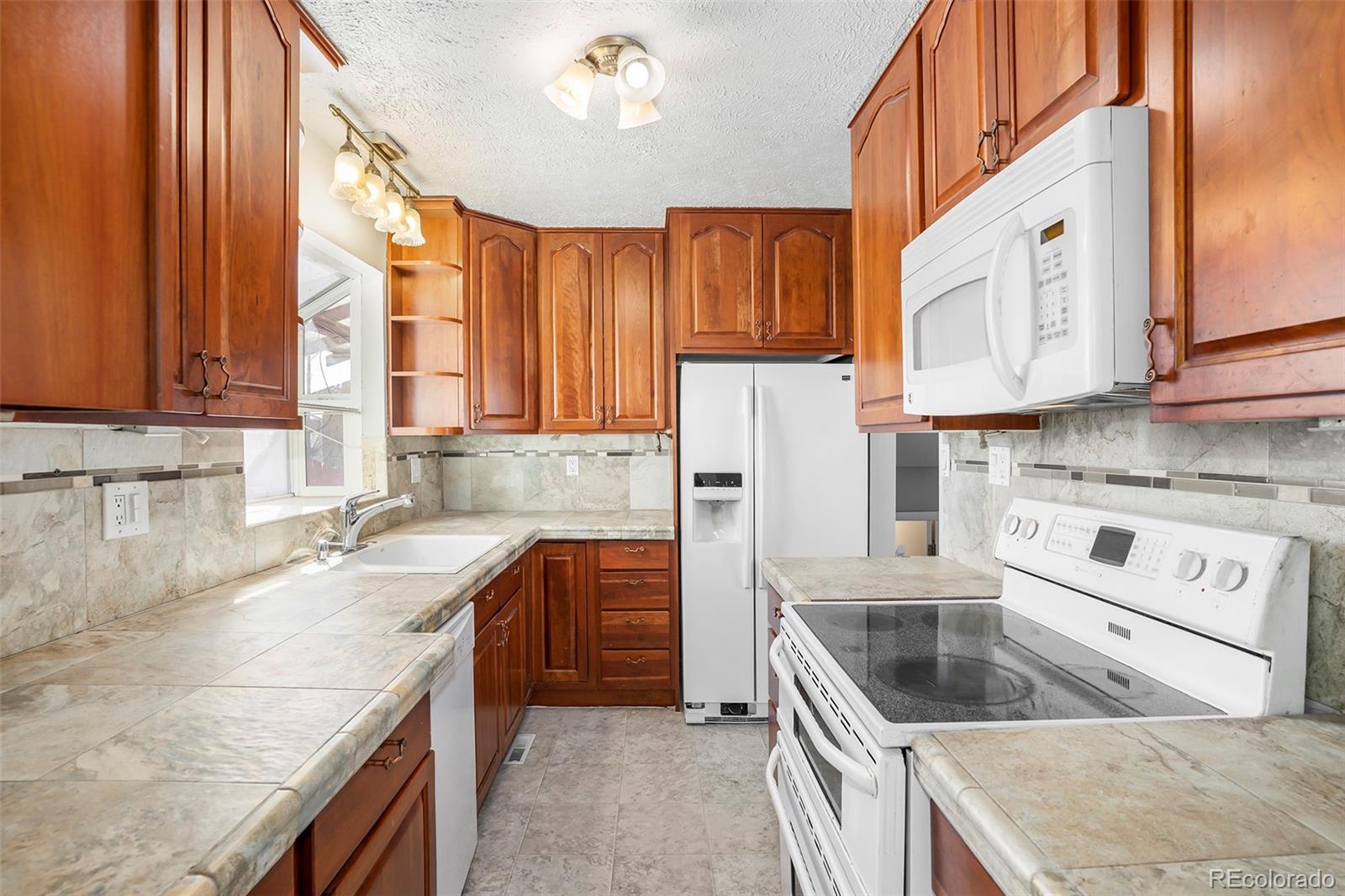 MLS Image #3 for 1207 n chelton road,colorado springs, Colorado