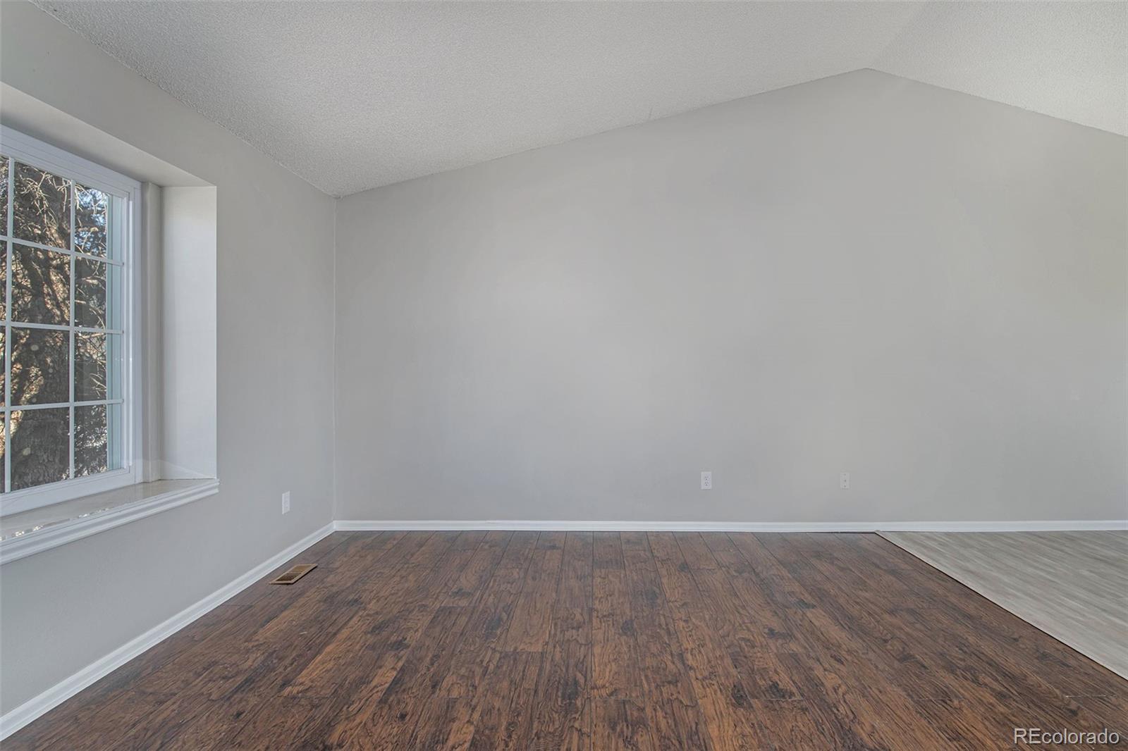 MLS Image #4 for 4564 s richfield street,aurora, Colorado