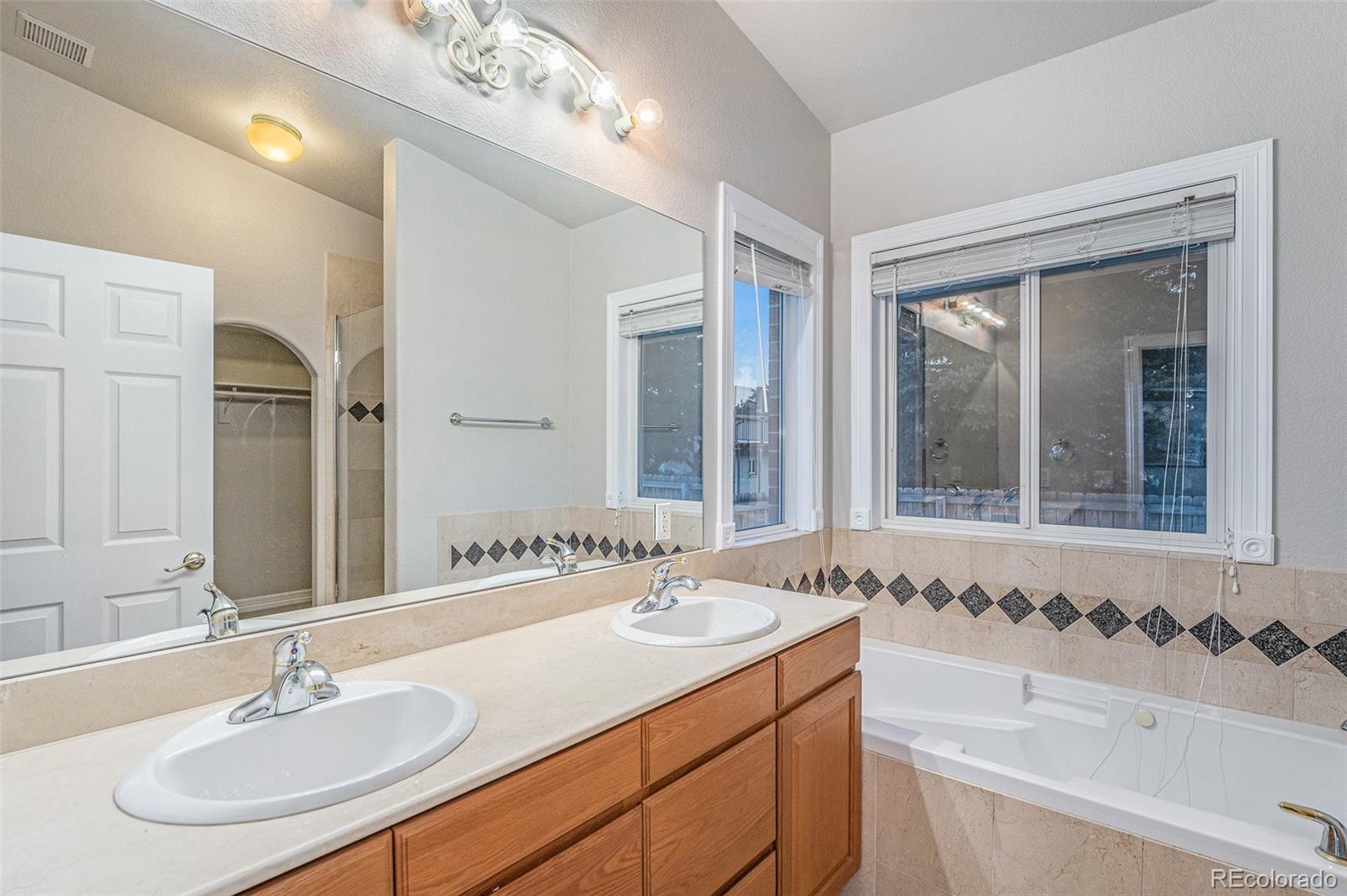 MLS Image #12 for 7466  routt lane,arvada, Colorado