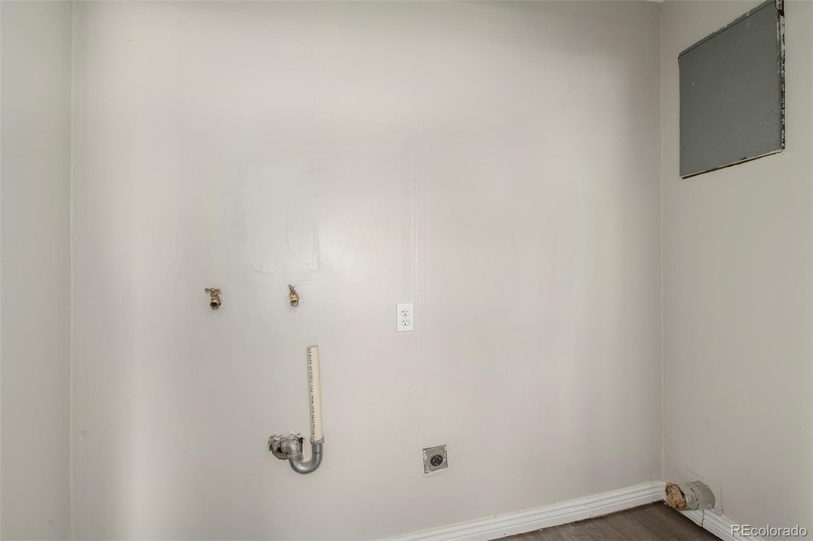 MLS Image #18 for 4760  saint paul street,denver, Colorado