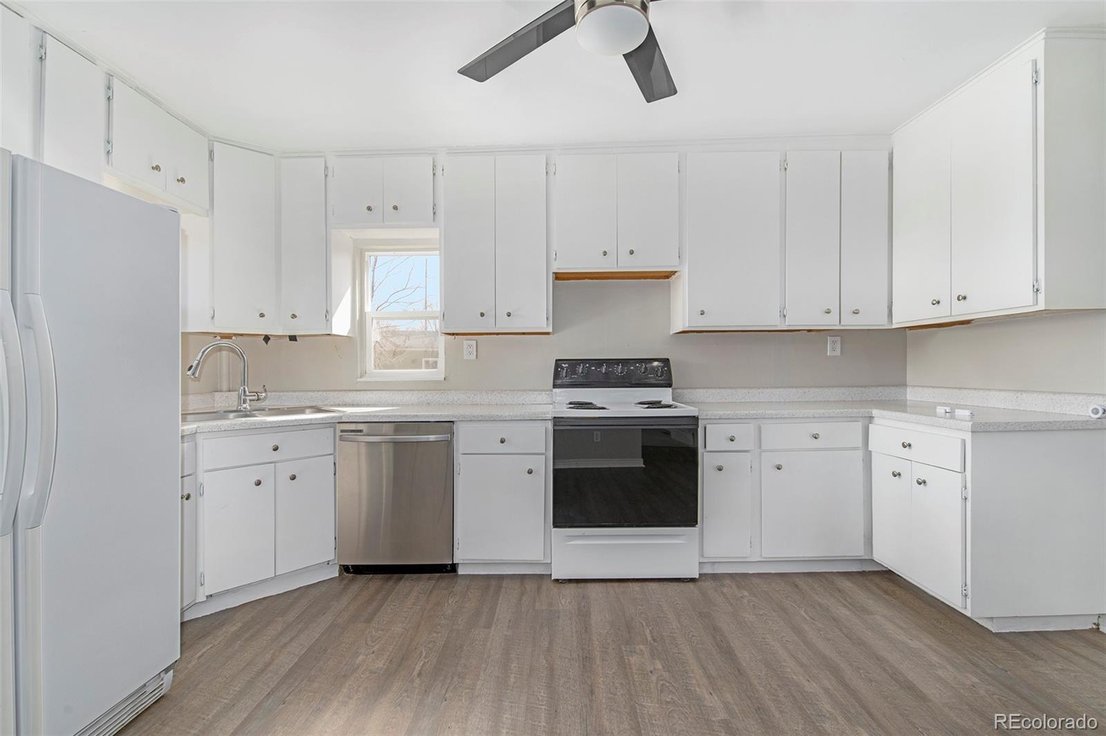 MLS Image #3 for 4760  saint paul street,denver, Colorado