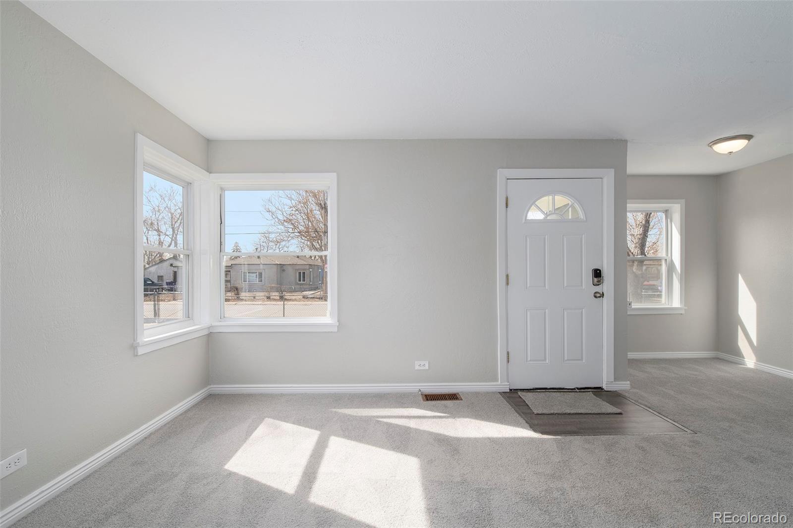 MLS Image #9 for 4760  saint paul street,denver, Colorado
