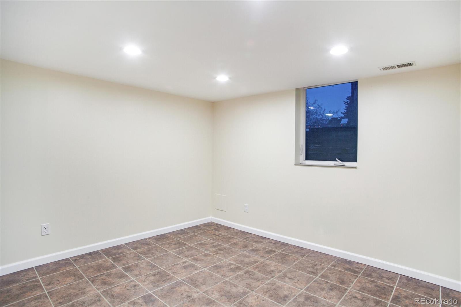 MLS Image #13 for 1605  layland court,fort collins, Colorado