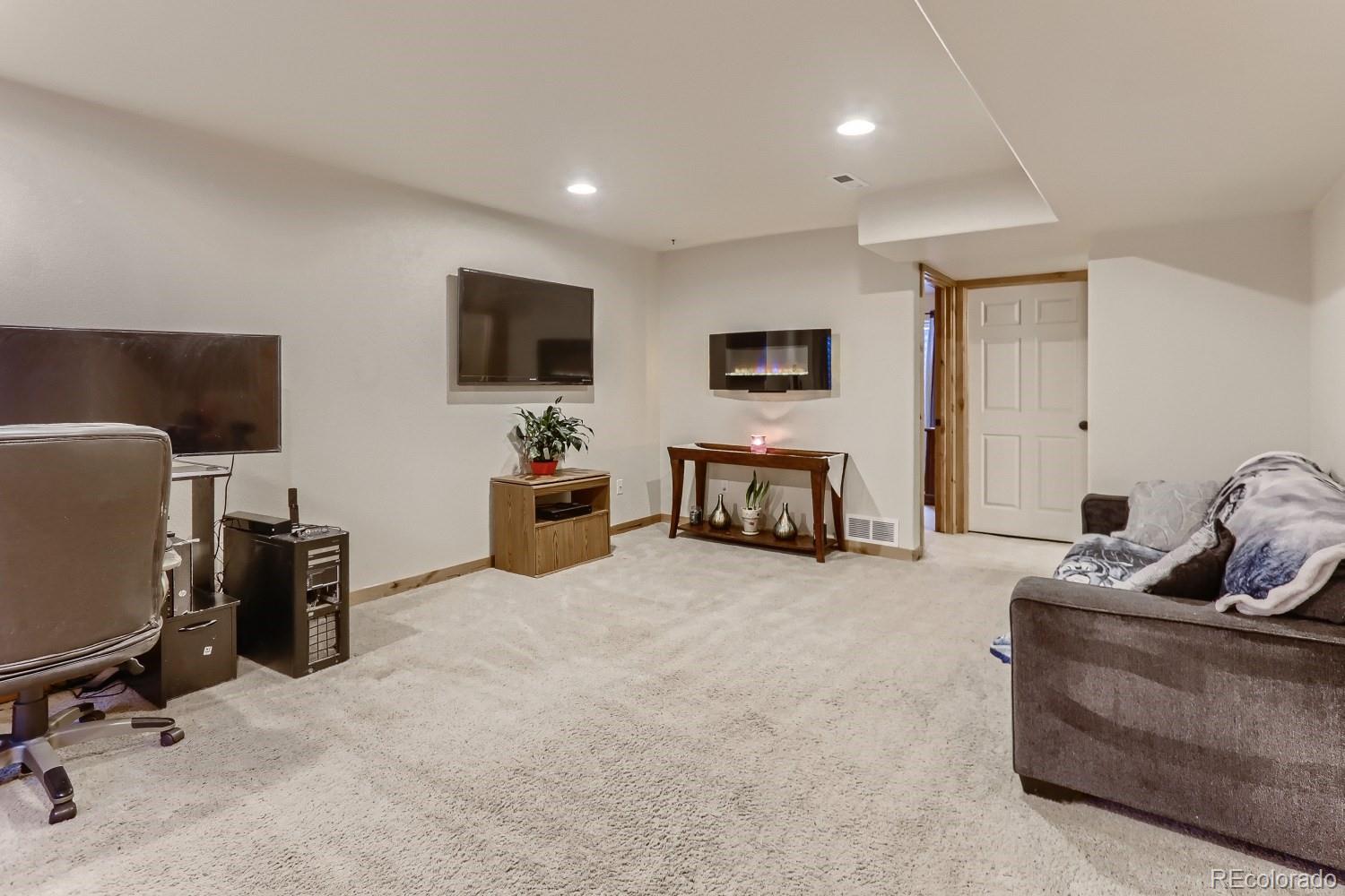 MLS Image #20 for 451  sundance drive,windsor, Colorado