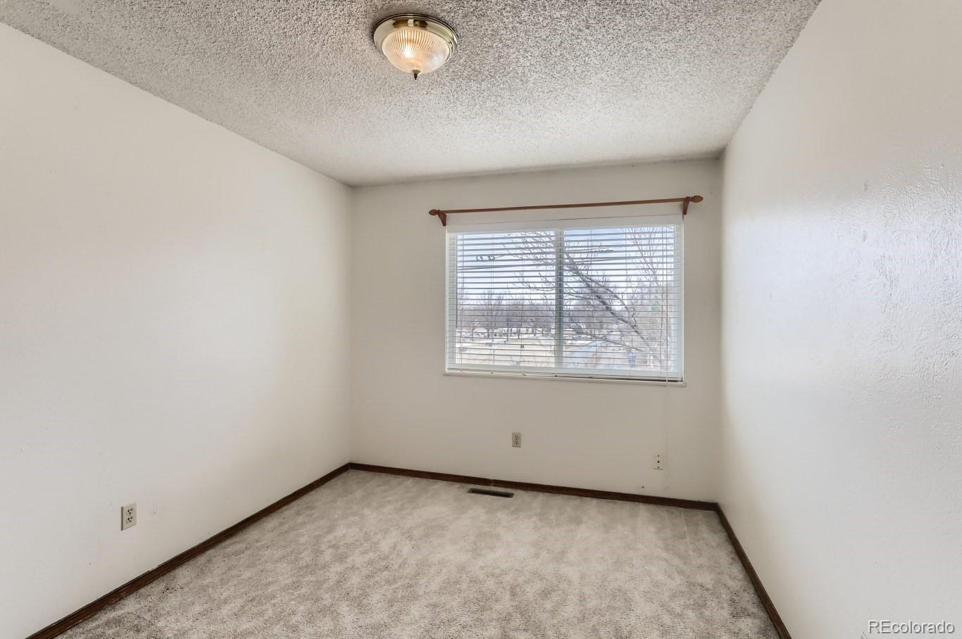 MLS Image #6 for 1039  lee way,longmont, Colorado