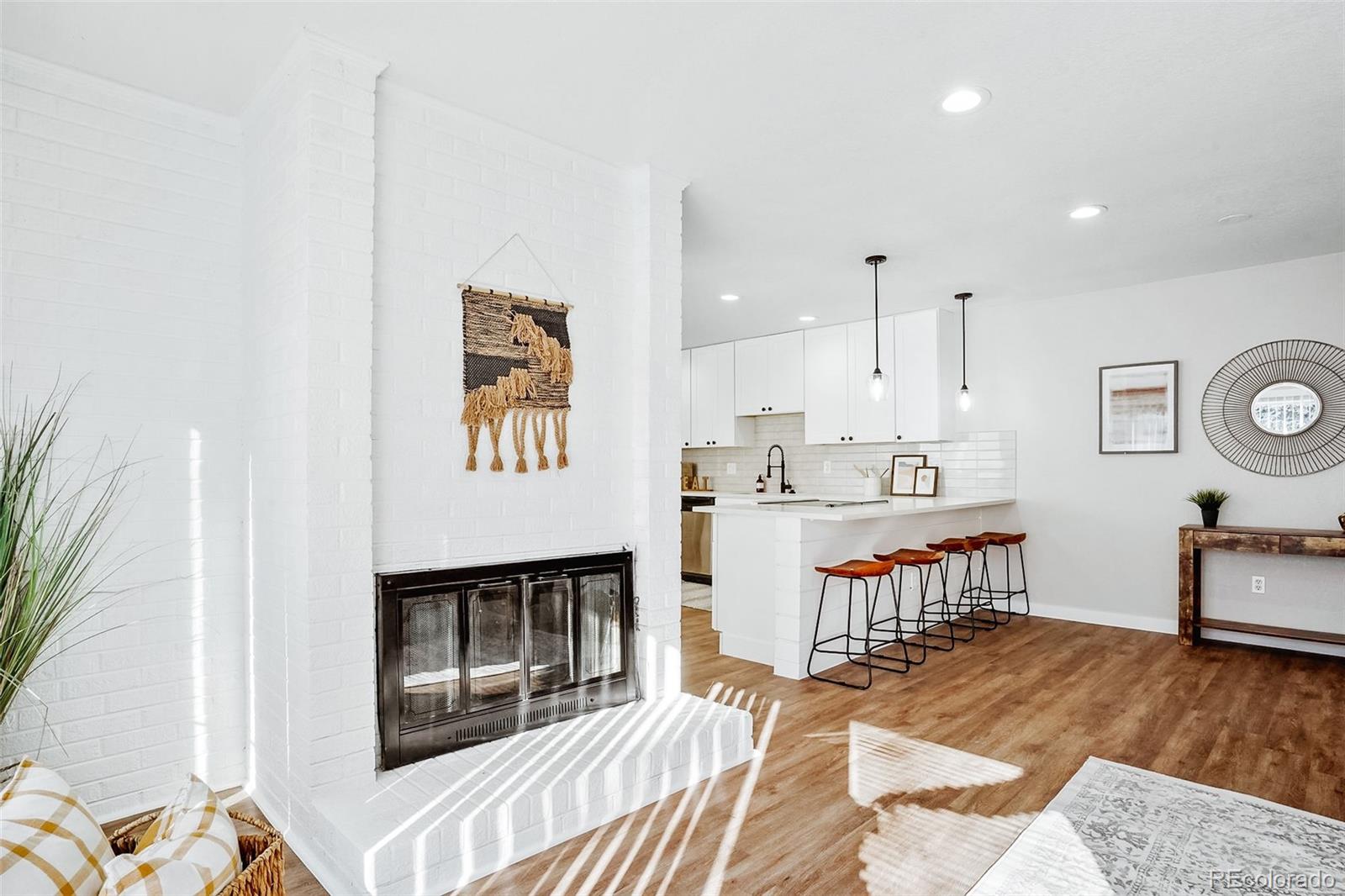 MLS Image #5 for 7124 s vine circle,centennial, Colorado