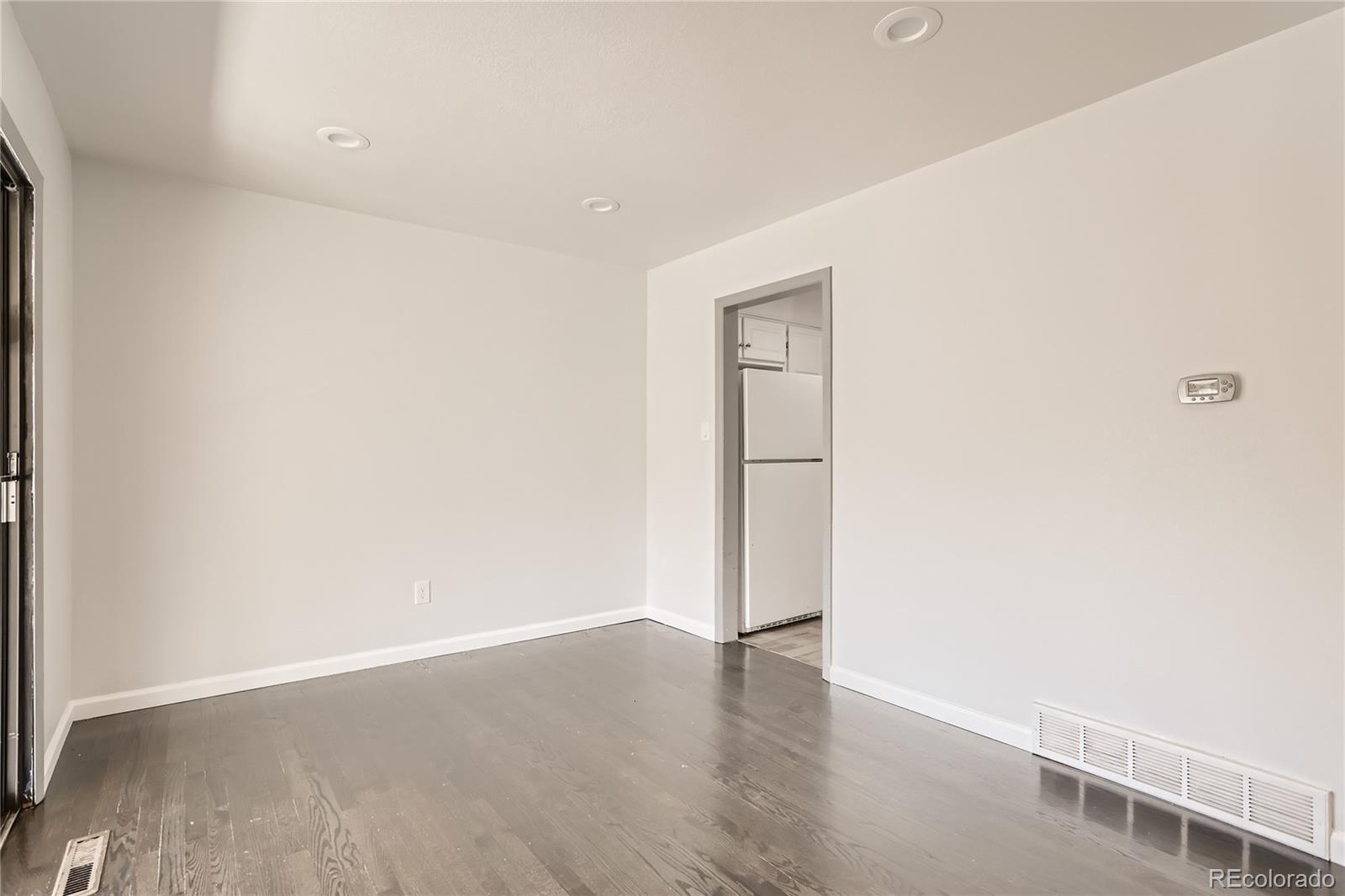 MLS Image #10 for 201  toledo street,aurora, Colorado
